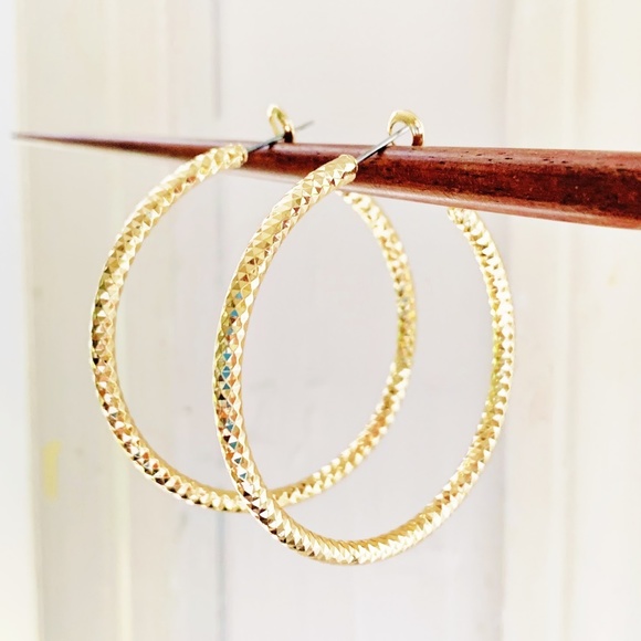 Jewelry - Faceted Gold Tone Hoops